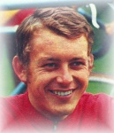 Vlastimil MORAVEC - vynikající cyklista - silničář, jehož jméno nese náš oddíl. V roce 1972 vyhrál prestižní Závod míru, tragicky předčasně zahynul v roce 1986.
